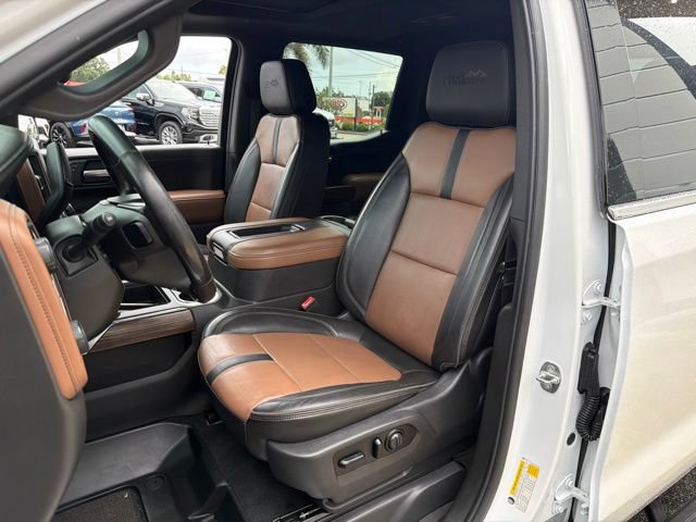 Used 2021 Chevrolet Silverado 1500 High Country w/ Technology Package AWD/4WD image 16