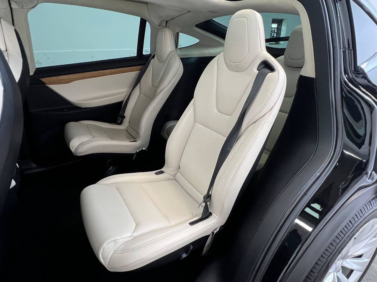 Used 2018 Tesla Model X 75D AWD/4WD image 15