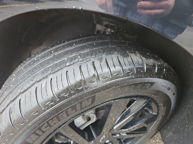 Used 2024 Chevrolet Equinox LS w/ LS Convenience Package image 27