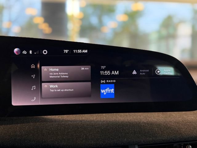 Used 2025 Lucid Air Touring AWD/4WD image 32