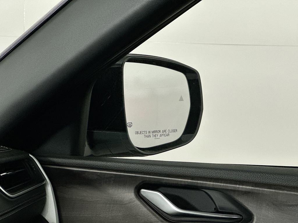 New 2025 Jeep Grand Cherokee L Limited image 24