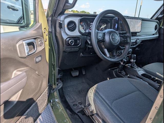 Used 2024 Jeep Wrangler Sport S image 5