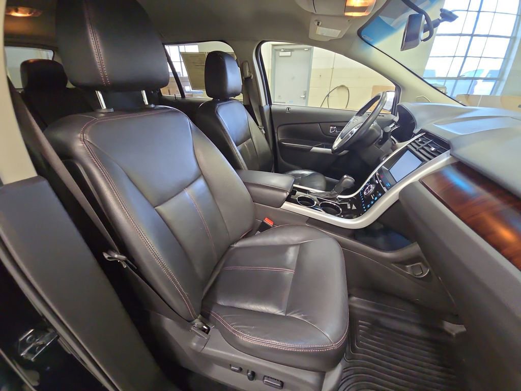 Used 2012 Ford Edge Limited image 36