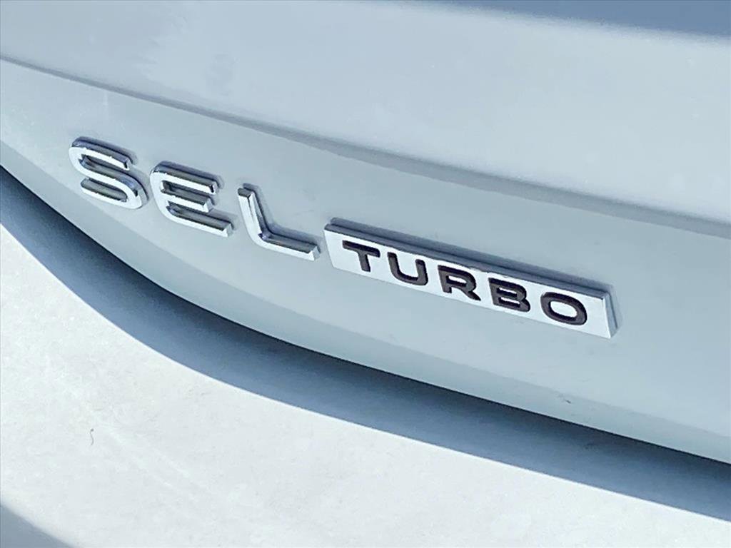 New 2026 Volkswagen Tiguan SEL R-Line image 6