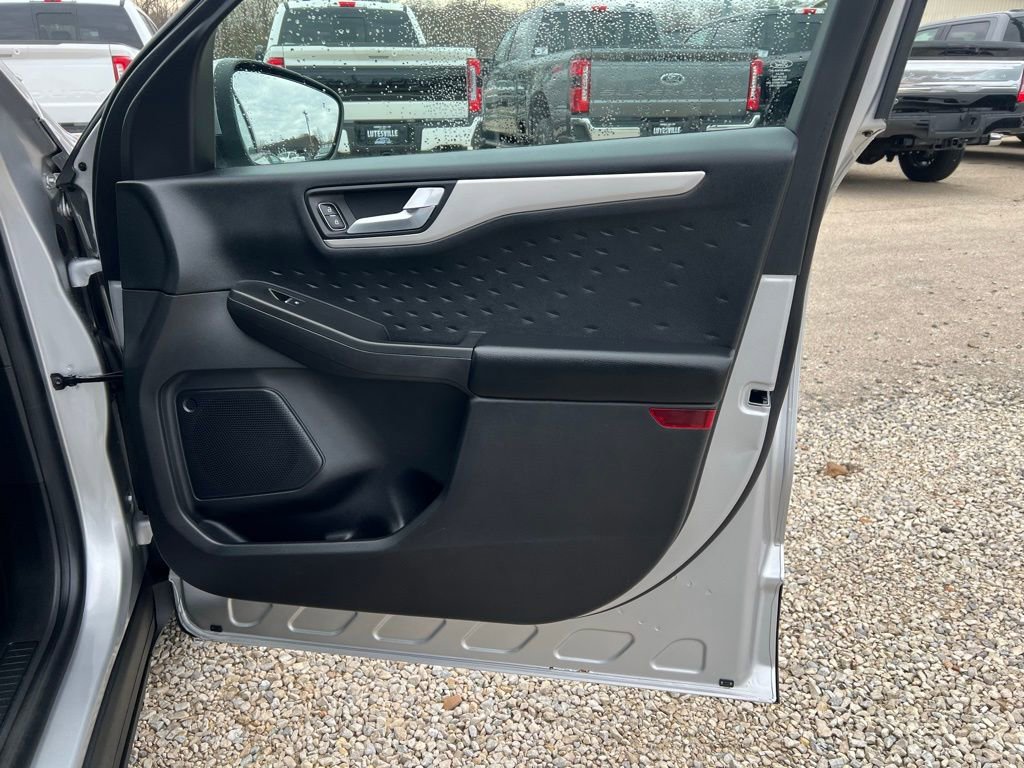 Used 2020 Ford Escape SEL image 20