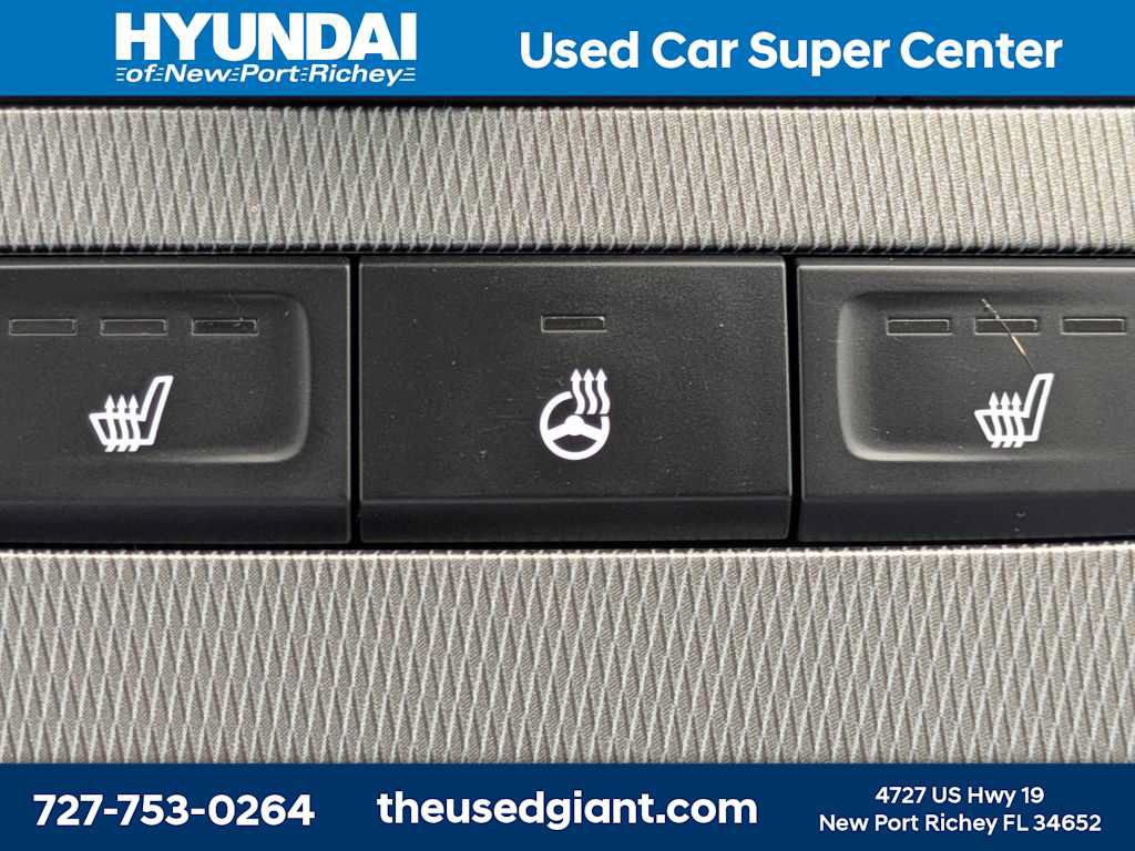 Used 2022 Hyundai Palisade SEL w/ Premium Package FWD image 32
