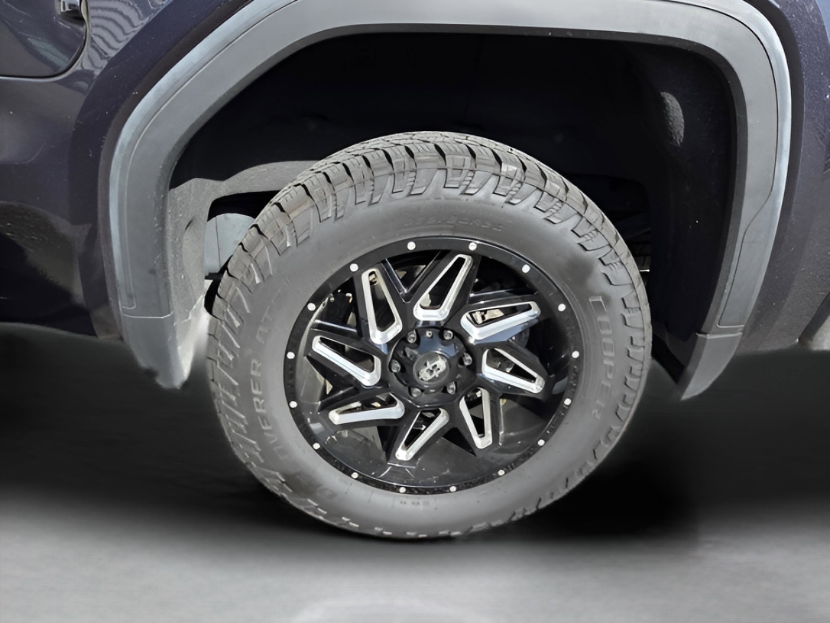 Used 2022 GMC Sierra 1500 SLE image 30