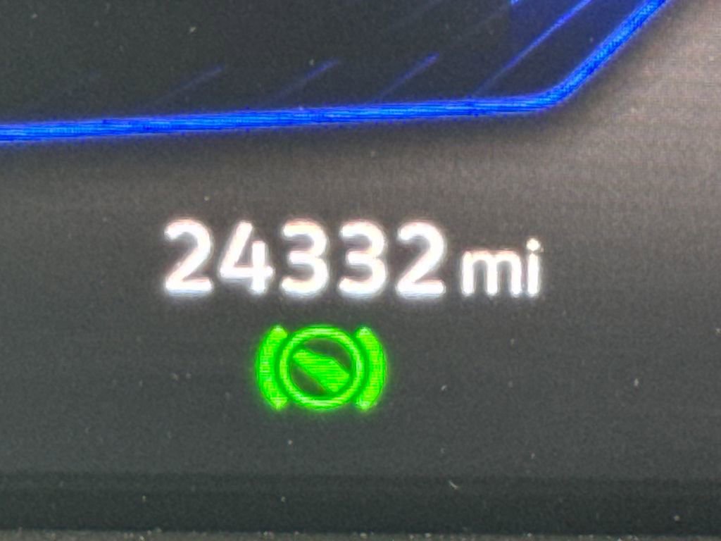 Used 2022 Volkswagen Taos SE image 21