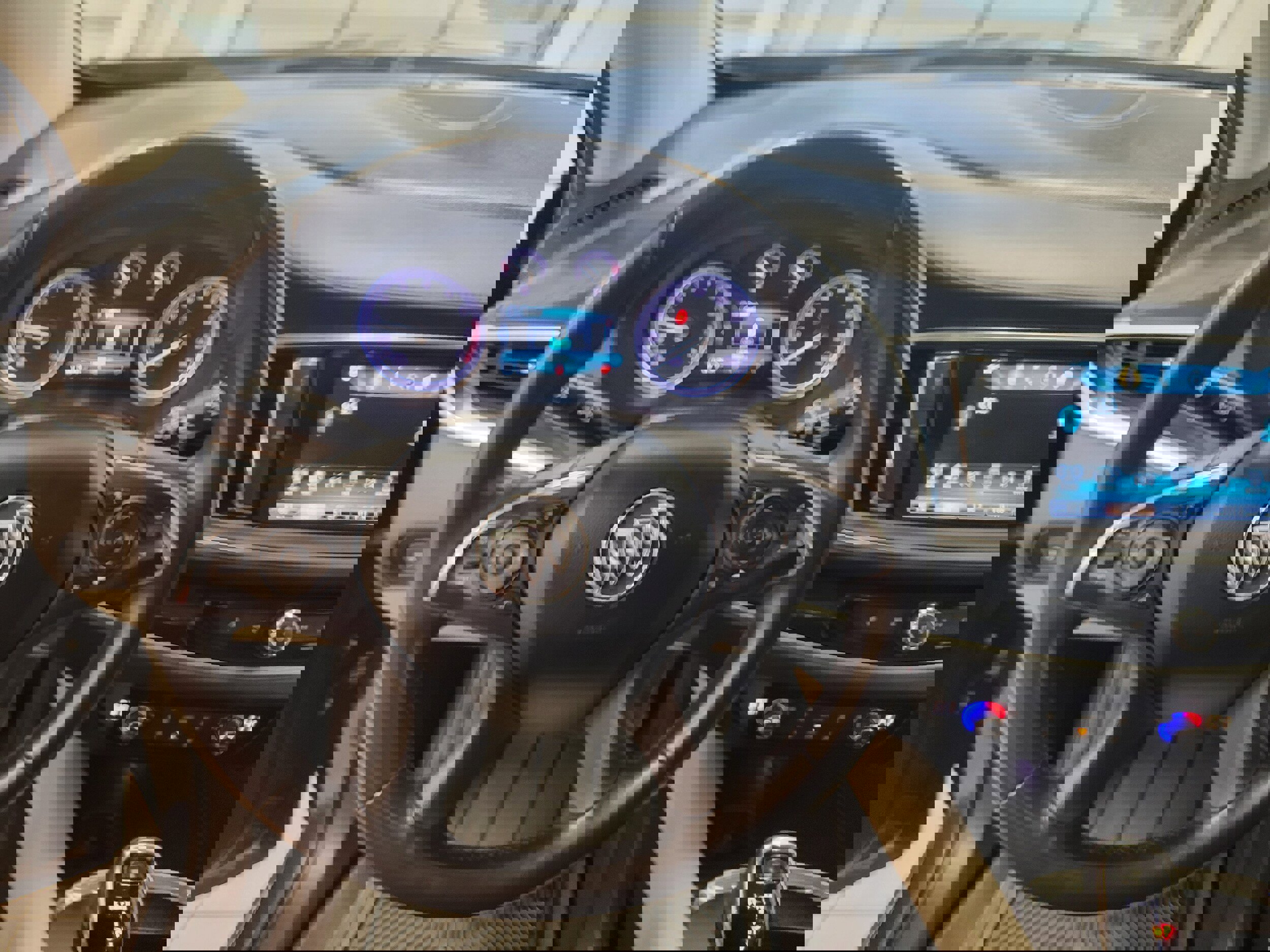 Used 2019 Buick Enclave Essence AWD/4WD image 17