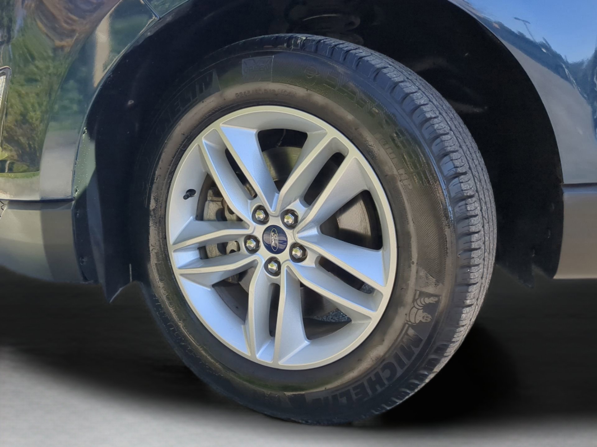 Certified 2017 Ford Edge SEL w/ Equipment Group 201A image 62