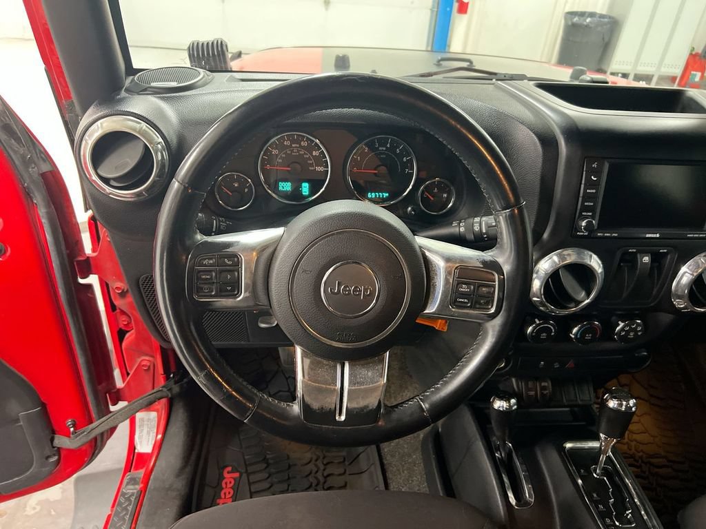 Used 2015 Jeep Wrangler Sport AWD/4WD image 11