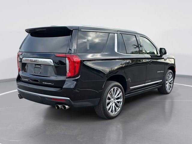 Used 2021 GMC Yukon Denali w/ Denali Premium Package image 3