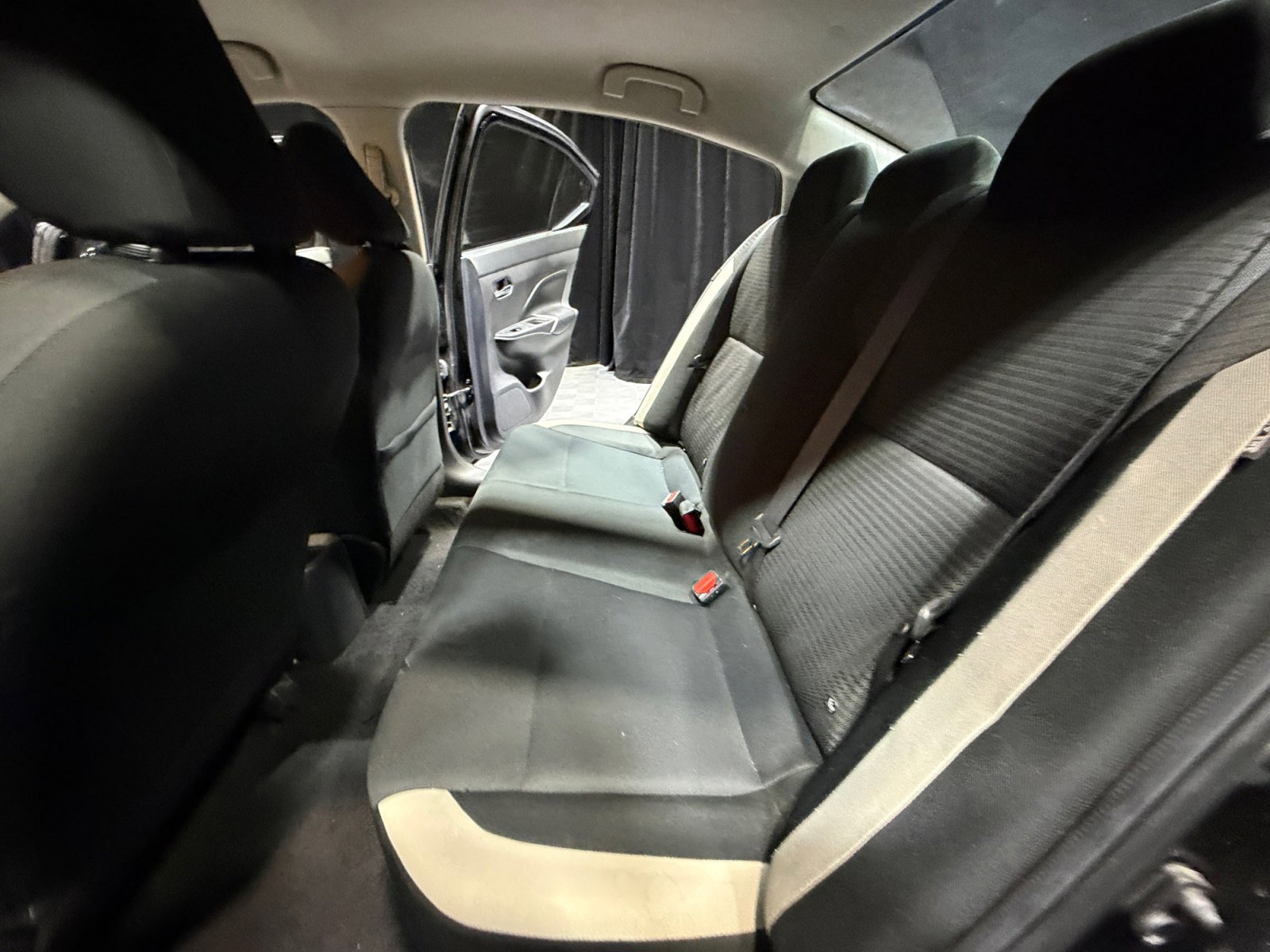 Used 2020 Nissan Versa SV image 17