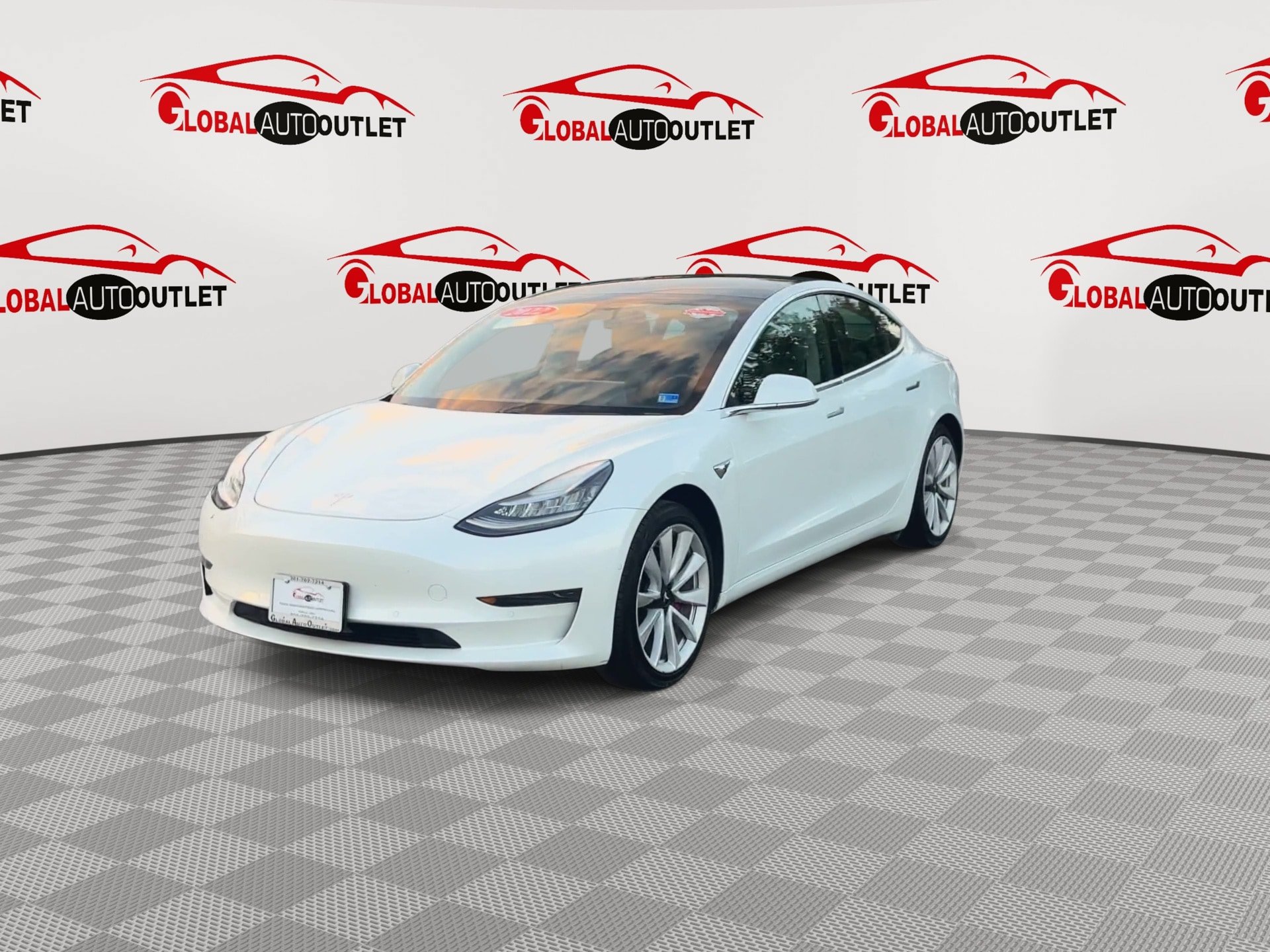 Used 2020 Tesla Model 3 Standard Range Plus RWD image 4