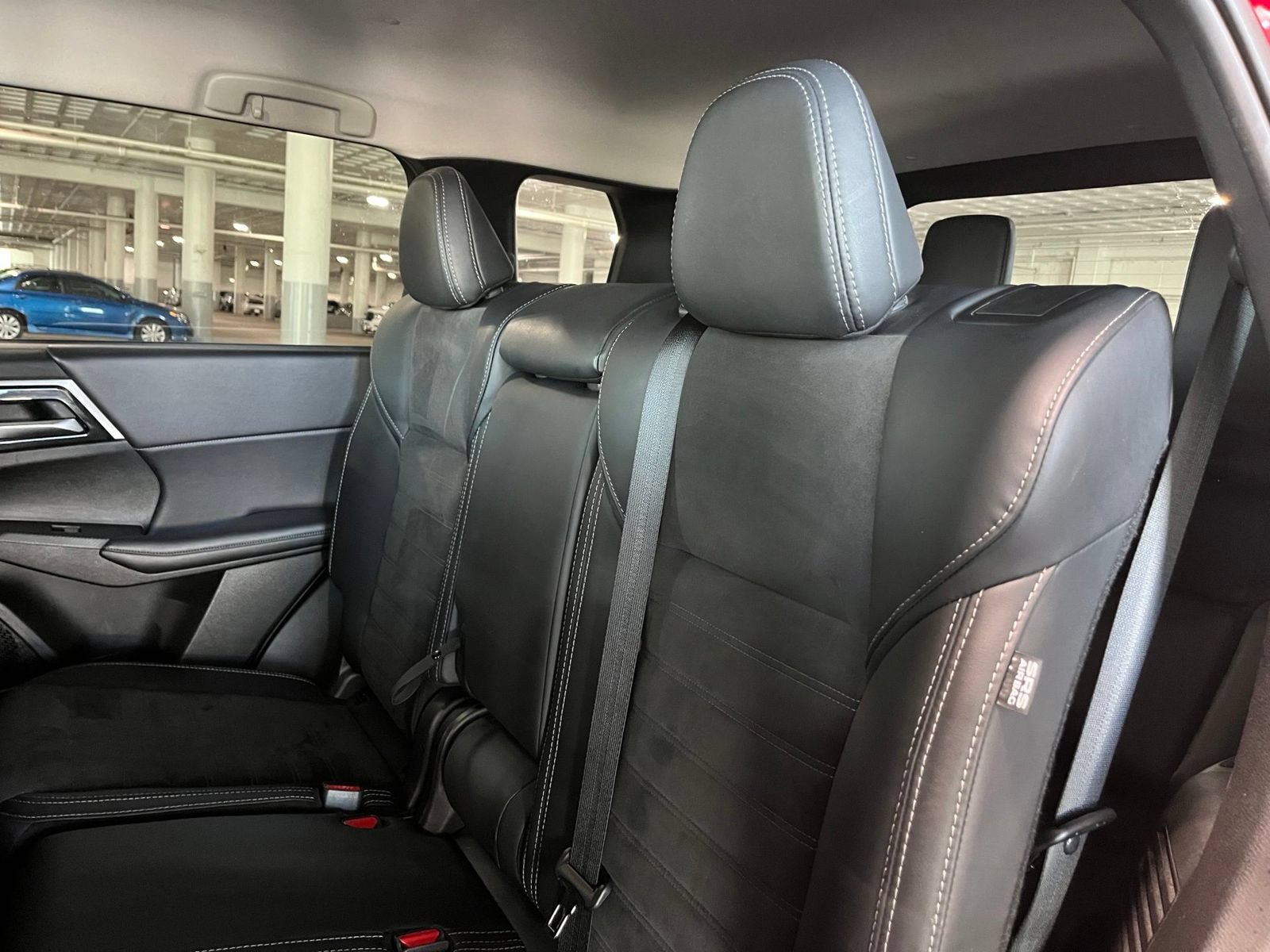 Used 2024 Mitsubishi Outlander SE AWD/4WD image 35