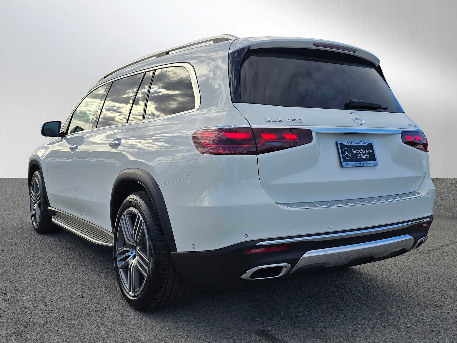 New 2026 Mercedes-Benz GLS 450 4MATIC image 5