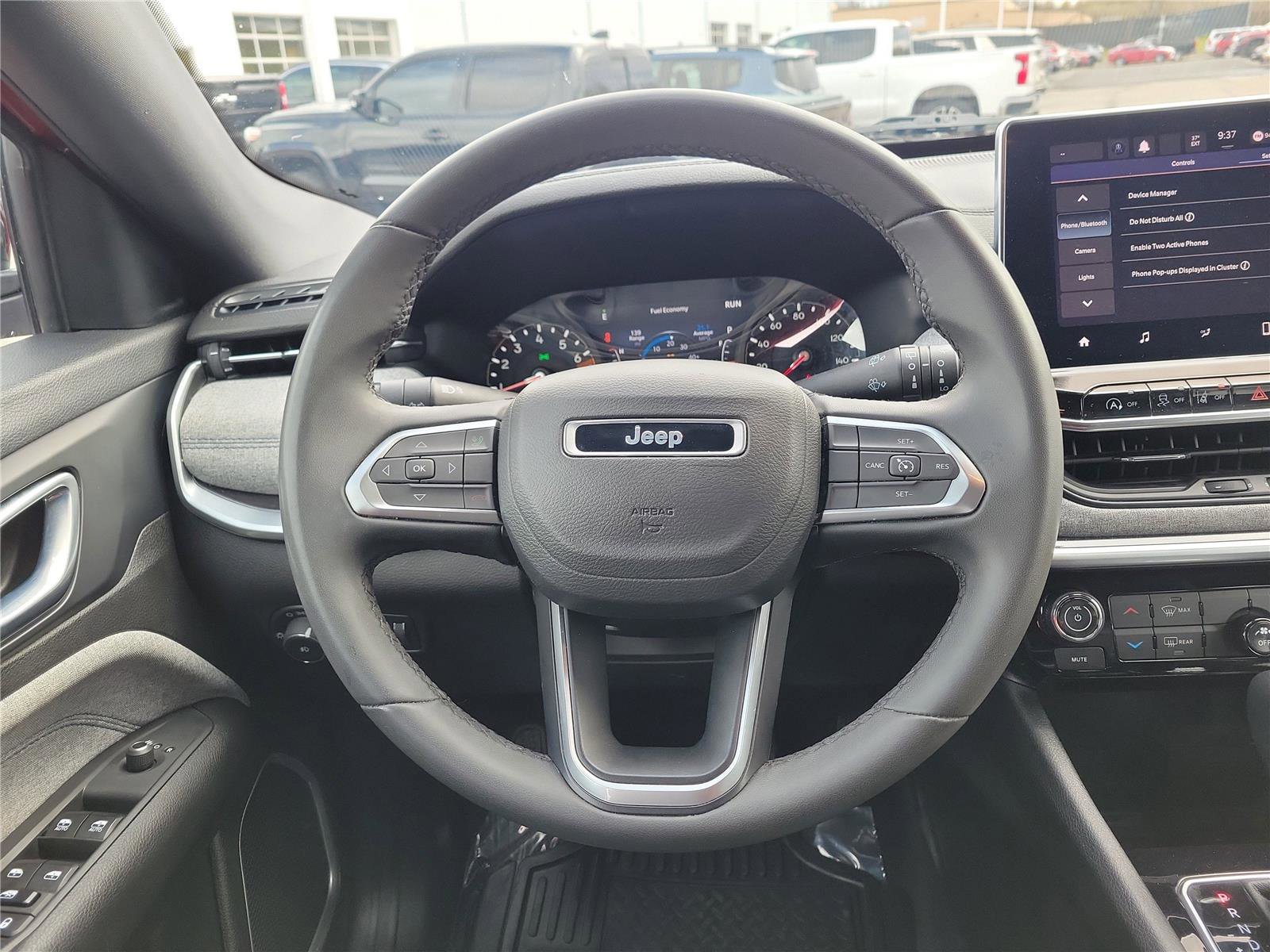 Used 2024 Jeep Compass Latitude AWD/4WD image 21