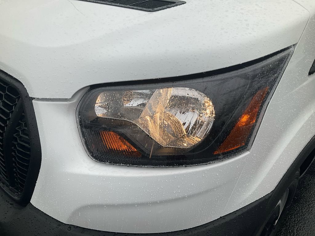 New 2026 Ford Transit 250 148 Medium Roof image 9