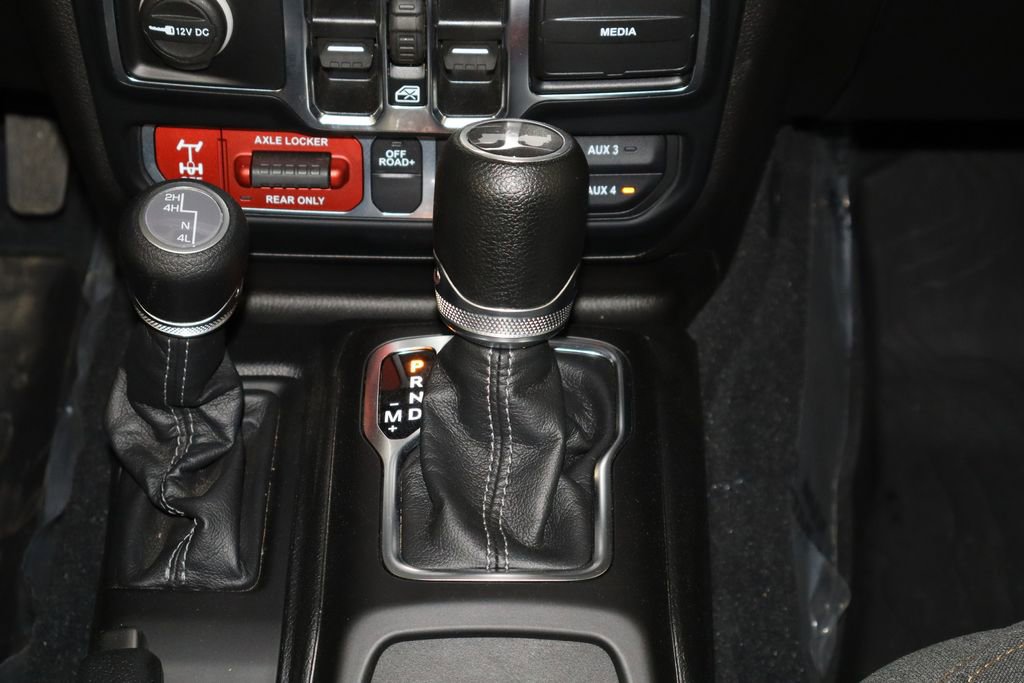 Used 2024 Jeep Wrangler Willys image 11