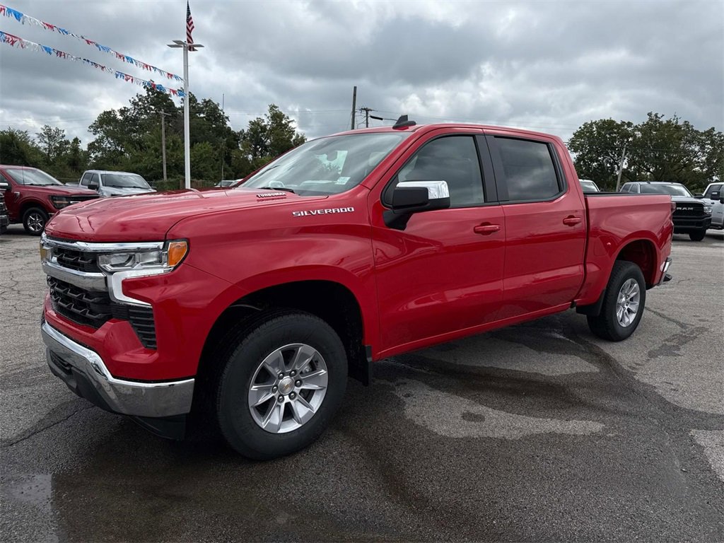 New 2026 Chevrolet Silverado 1500 LT image 2