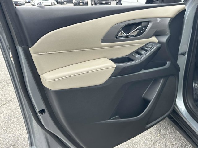 Certified 2023 Chevrolet Traverse LS FWD image 15