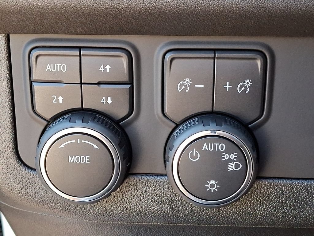 Used 2023 Chevrolet Tahoe High Country AWD/4WD image 23
