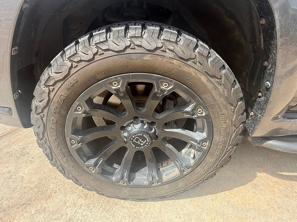 Used 2016 Toyota 4Runner Limited AWD/4WD image 9