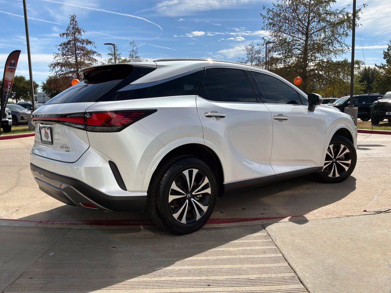 Used 2025 Lexus RX 350 Premium Plus w/ Convenience Package AWD/4WD image 6