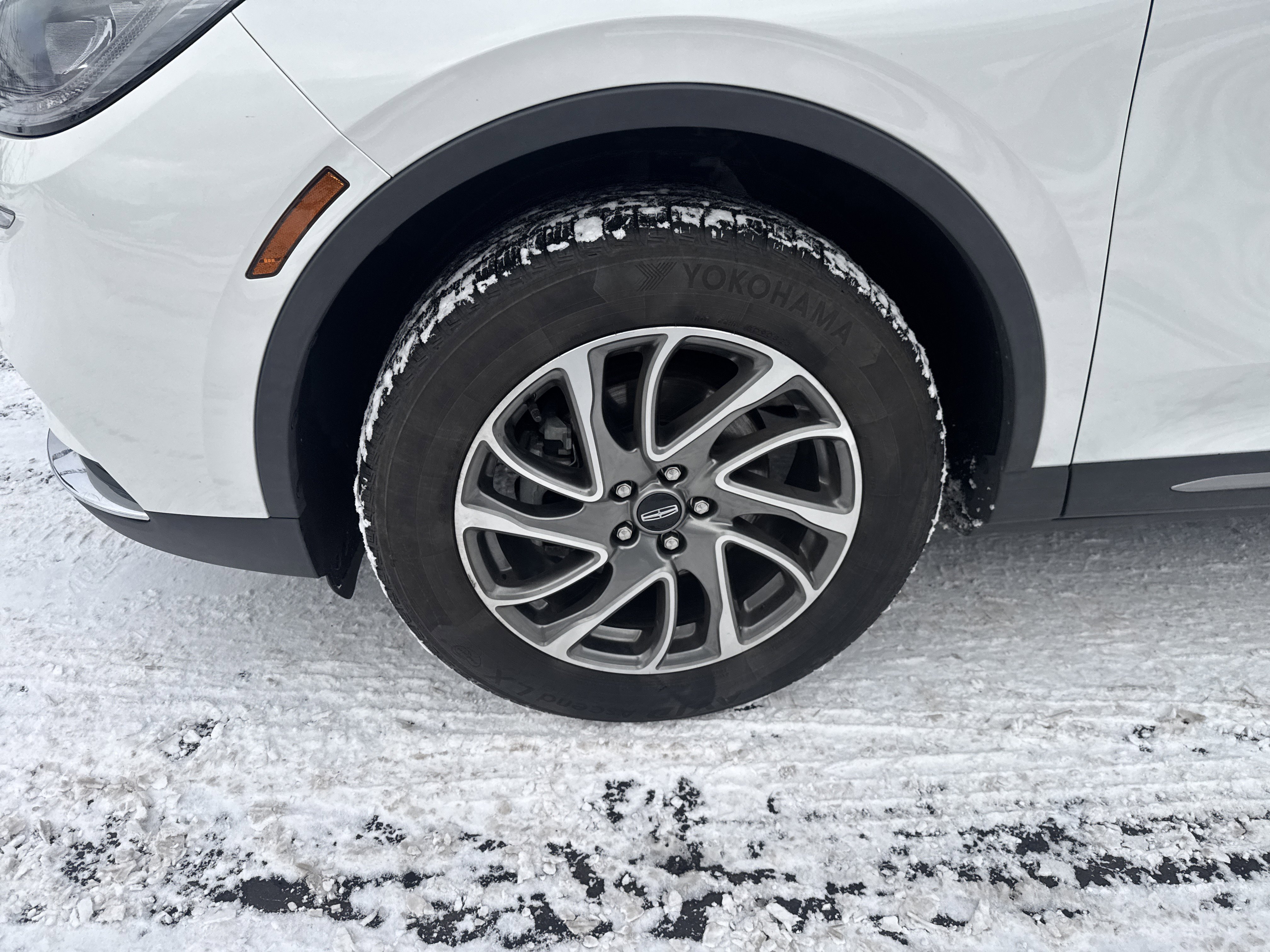 Used 2022 Lincoln Corsair AWD w/ Equipment Group 101A image 11