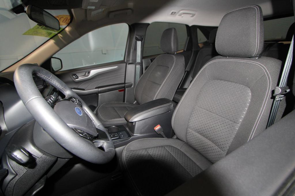 Used 2023 Ford Escape Active AWD/4WD image 4