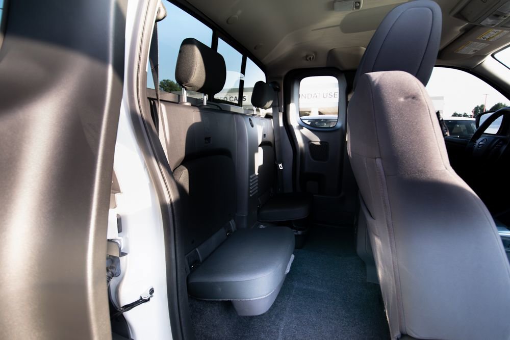 Used 2025 Nissan Frontier S w/ S Utility Package image 11