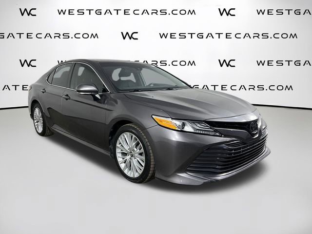 Used 2020 Toyota Camry XLE video 2