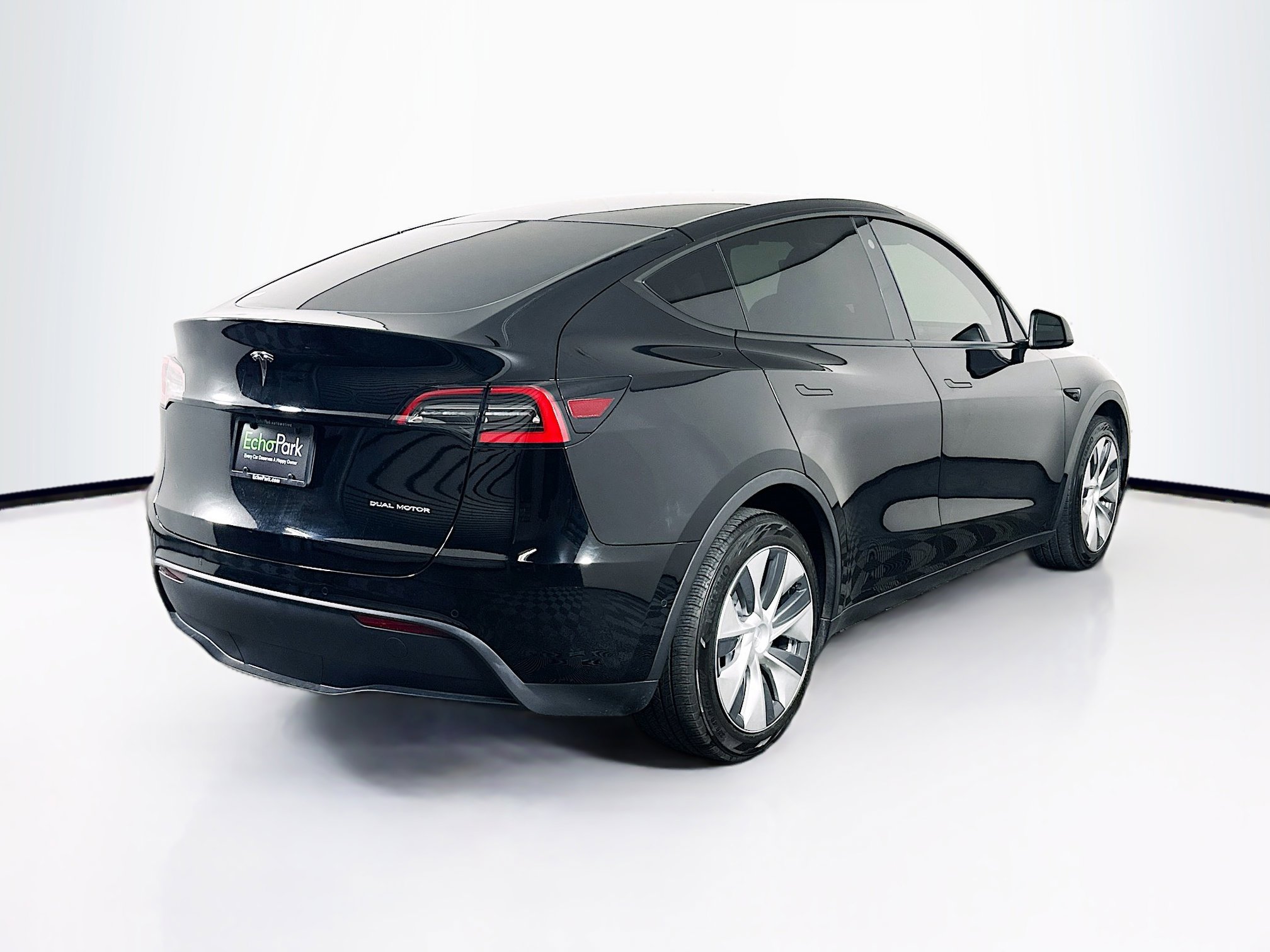 Used 2021 Tesla Model Y Long Range AWD/4WD image 9