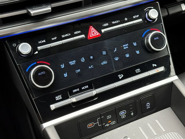Used 2025 Hyundai Santa Fe Limited FWD image 28