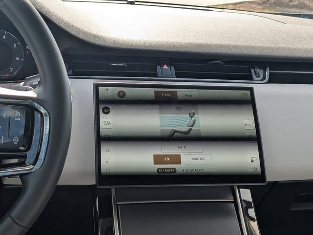 Used 2024 Land Rover Range Rover Evoque Dynamic SE image 17