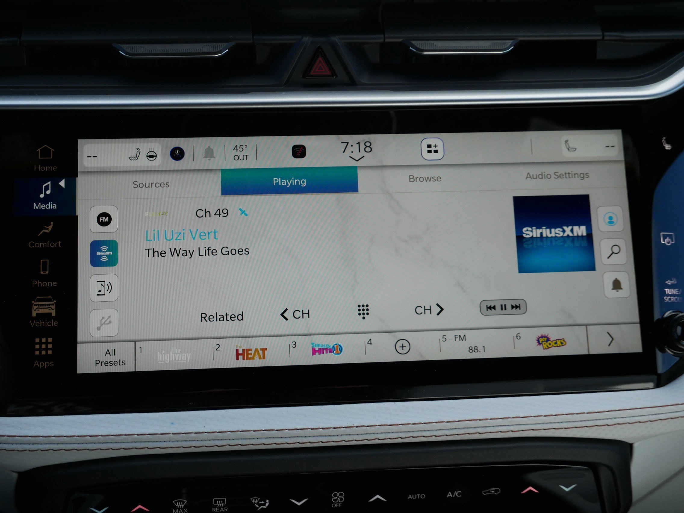 New 2026 Jeep Cherokee Limited image 17