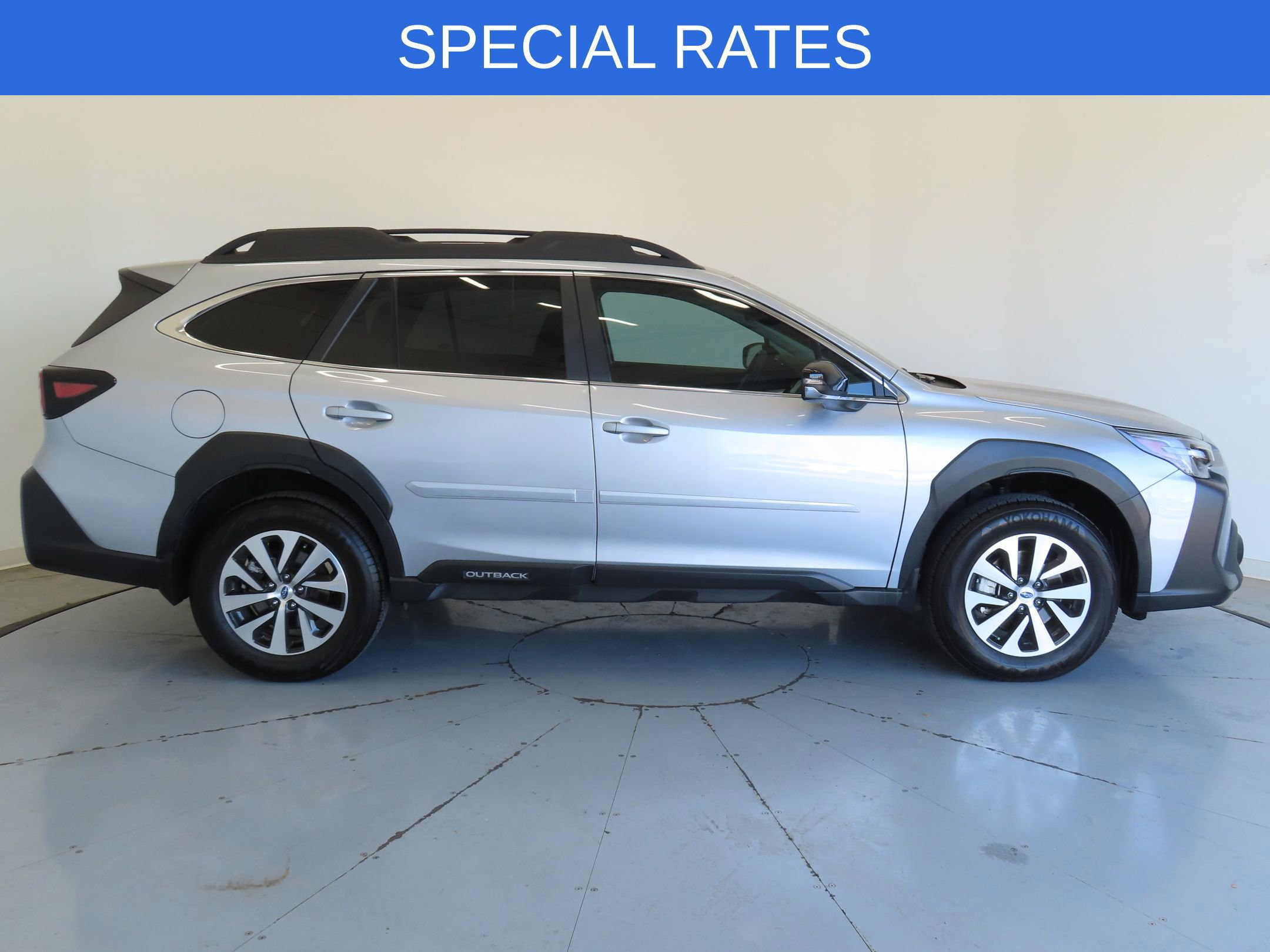 Certified 2025 Subaru Outback Premium AWD/4WD image 2