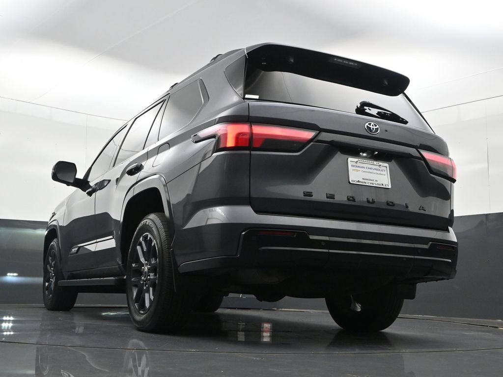 Used 2023 Toyota Sequoia Platinum AWD/4WD image 36