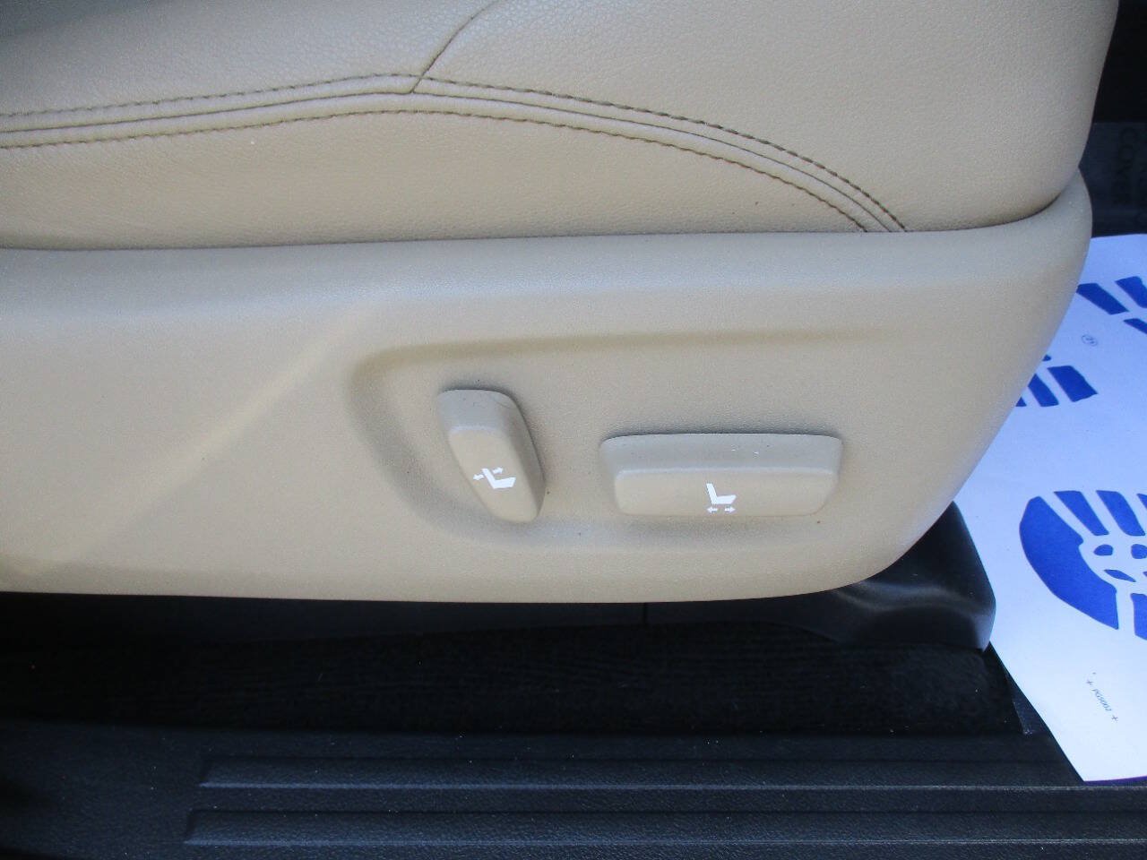 Used 2015 Toyota 4Runner SR5 Premium RWD image 32