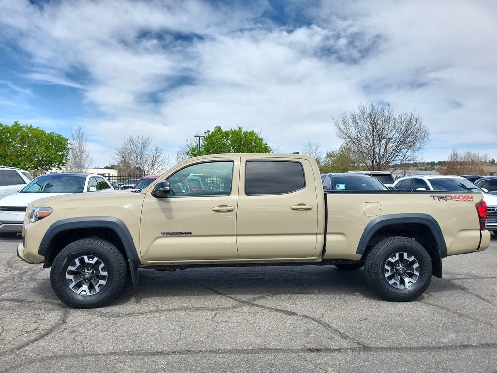 Used 2019 Toyota Tacoma TRD Off-Road w/ Technology Package AWD/4WD image 7