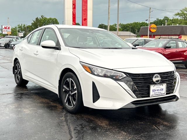 Used 2024 Nissan Sentra SV FWD image 11