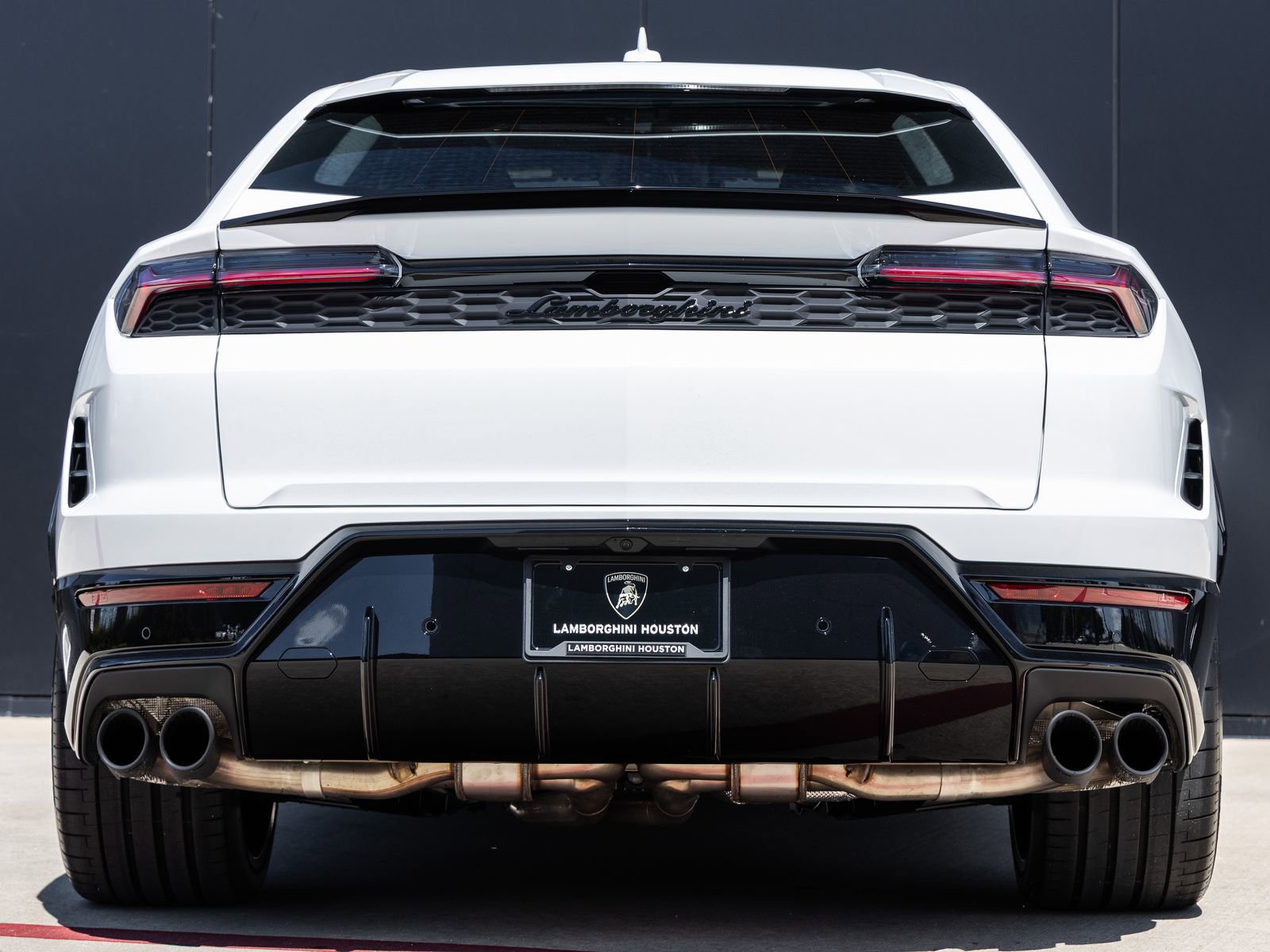 Used 2025 Lamborghini Urus SE AWD/4WD image 7