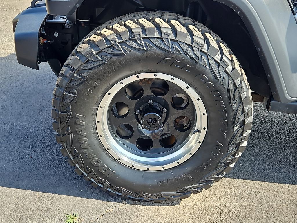 Used 2018 Jeep Wrangler Unlimited Sport AWD/4WD image 13