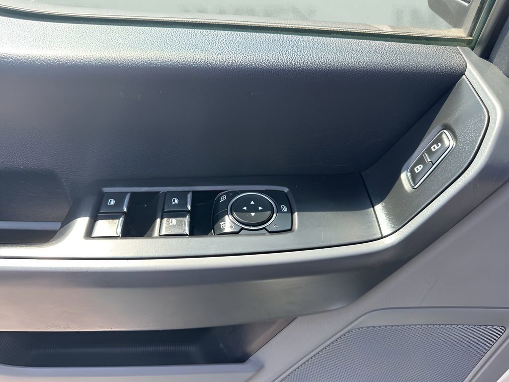 Used 2023 Ford F350 XLT image 23