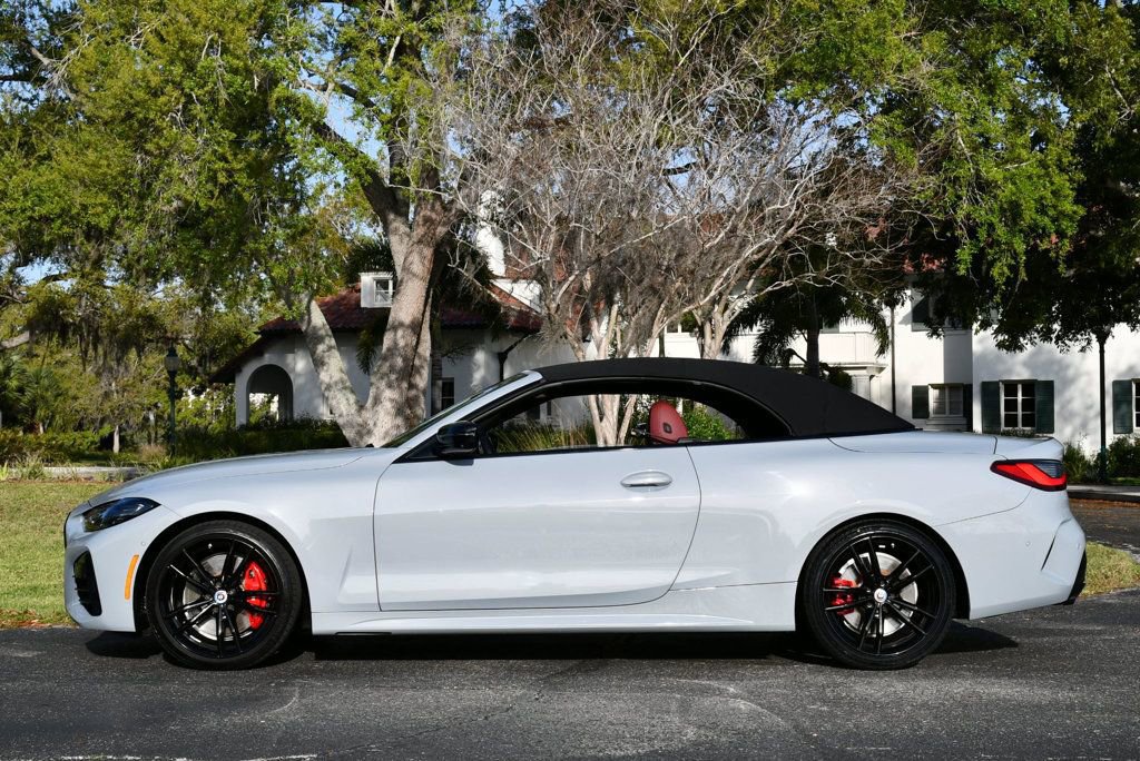 Used 2023 BMW M440i Convertible w/ Premium Package image 33
