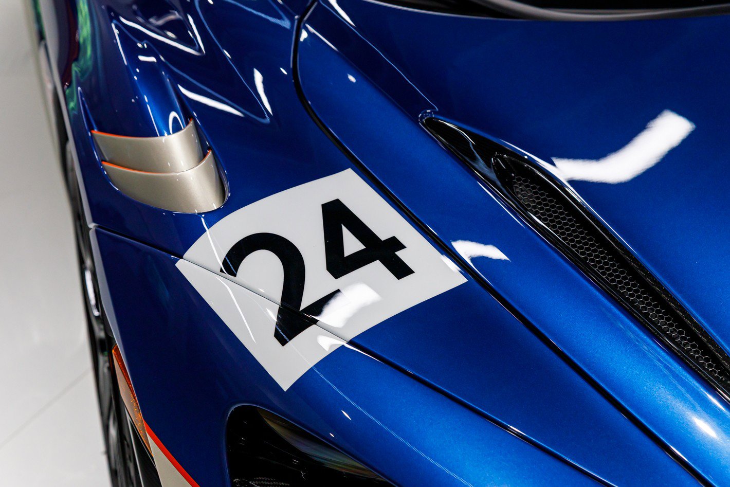 New 2024 McLaren 750S Spider image 51