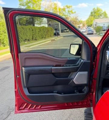 Used 2023 Ford F150 Lariat w/ Equipment Group 502A High AWD/4WD image 16