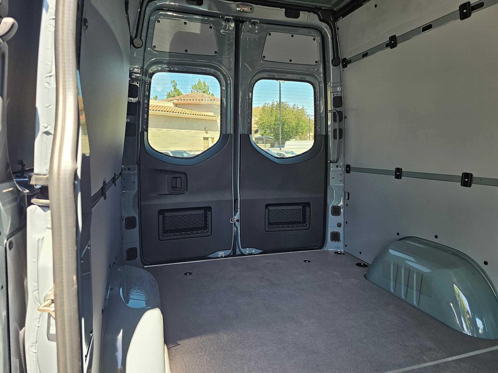 Used 2026 Mercedes-Benz Sprinter 2500 image 13