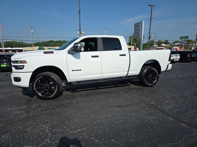 Used 2025 RAM 2500 Big Horn AWD/4WD image 3