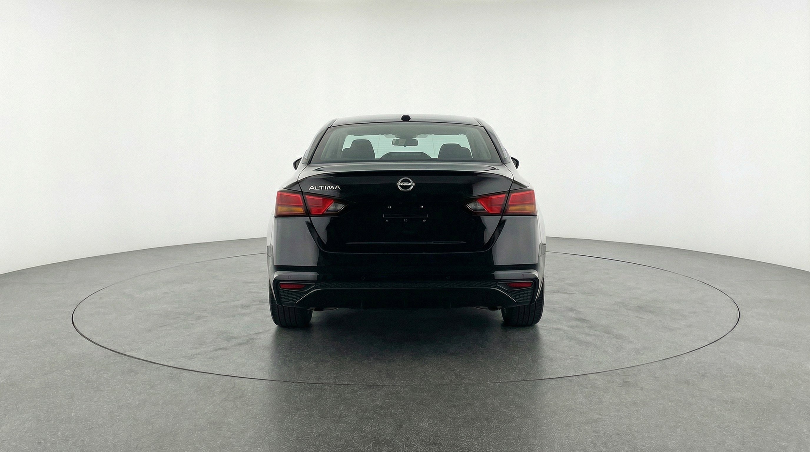 Used 2025 Nissan Altima 2.5 SV FWD image 7